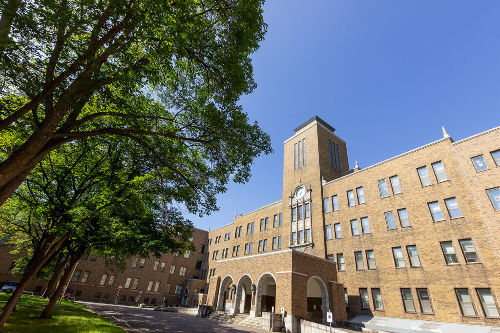 北海道大学農学部校舎小　 国立 医学部合格　医学部受験情報 医学部予備校 レクサス教育センター