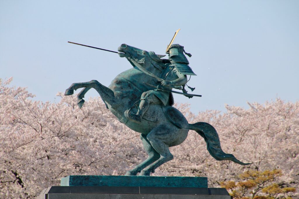 最上義光像・霞城公園・桜（山形県・山形市） 国立 医学部合格　医学部受験情報 医学部予備校 レクサス教育センター